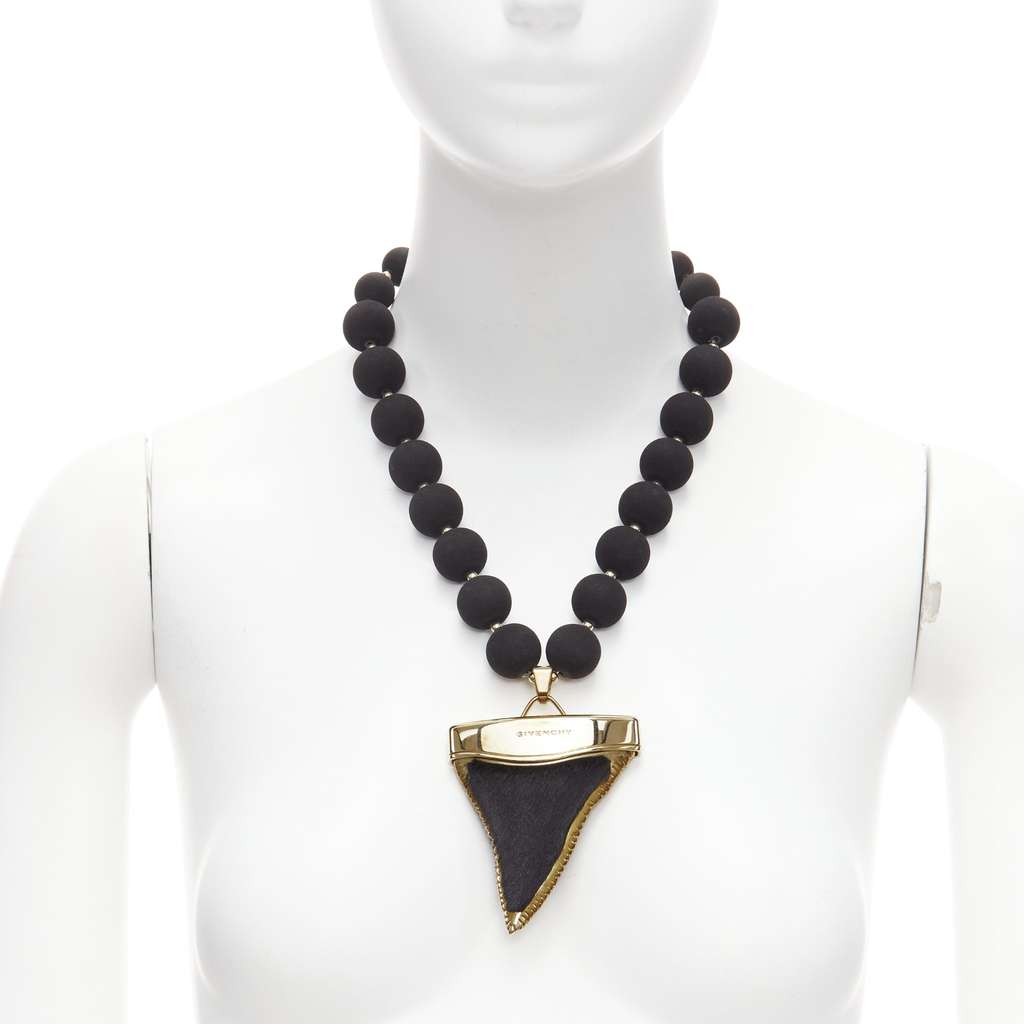 Givenchy Shark Tooth Necklace Gold Leather Very good - Front View
