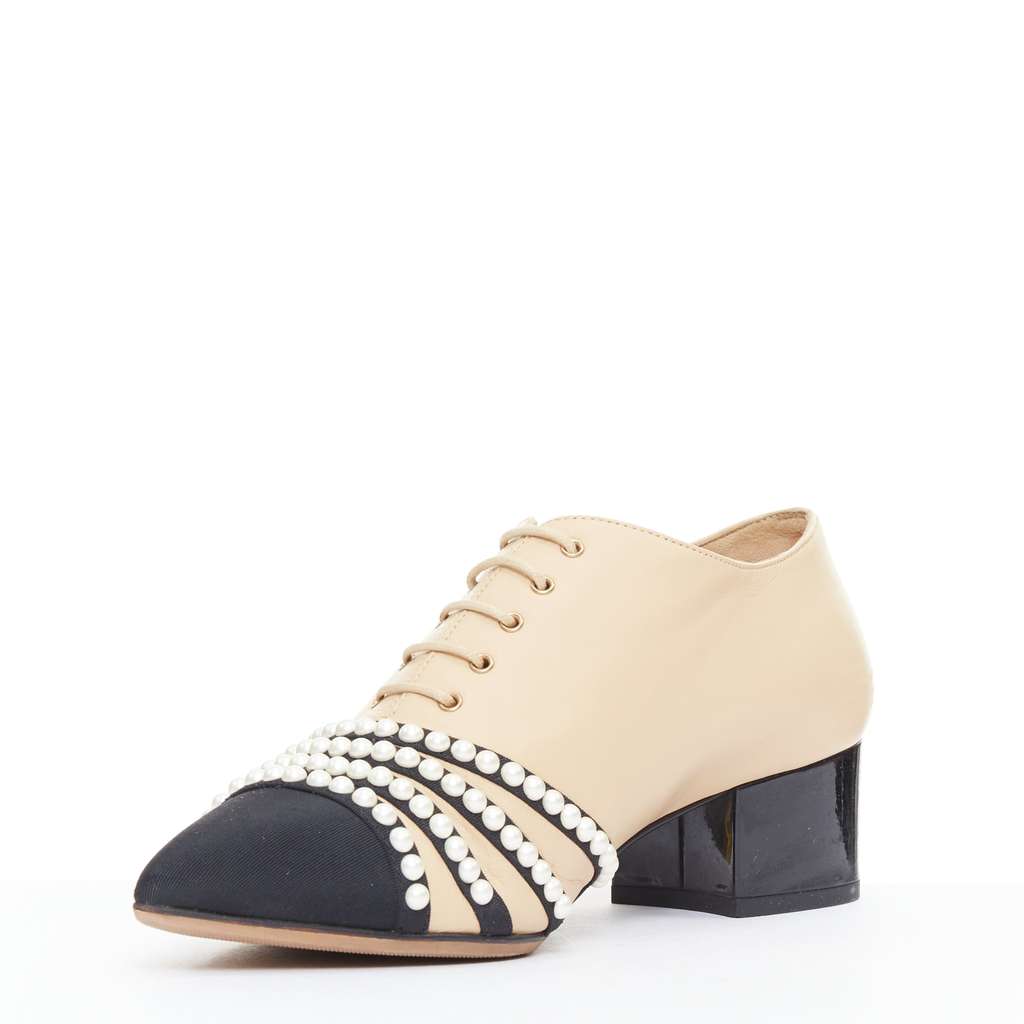 Chanel Pearl Cap Oxfords Beige Leather Fair - Inside View