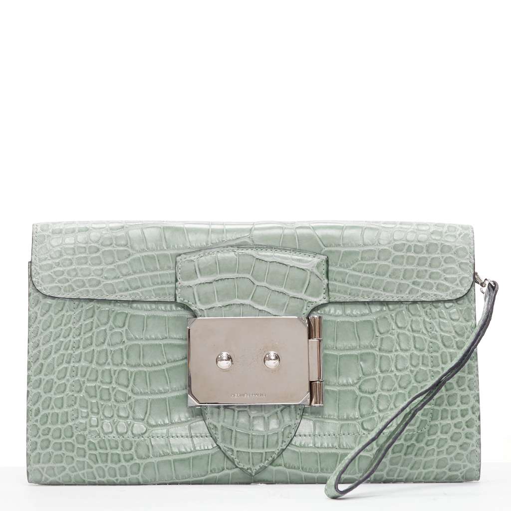 Hermès Goodlock Green Leather Good - Front View