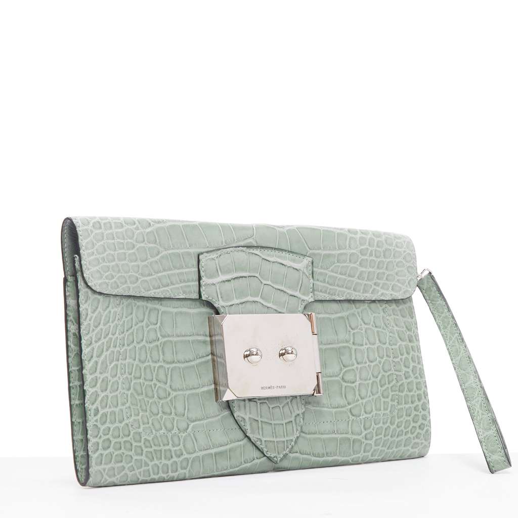 Hermès Goodlock Green Leather Good - Inside View