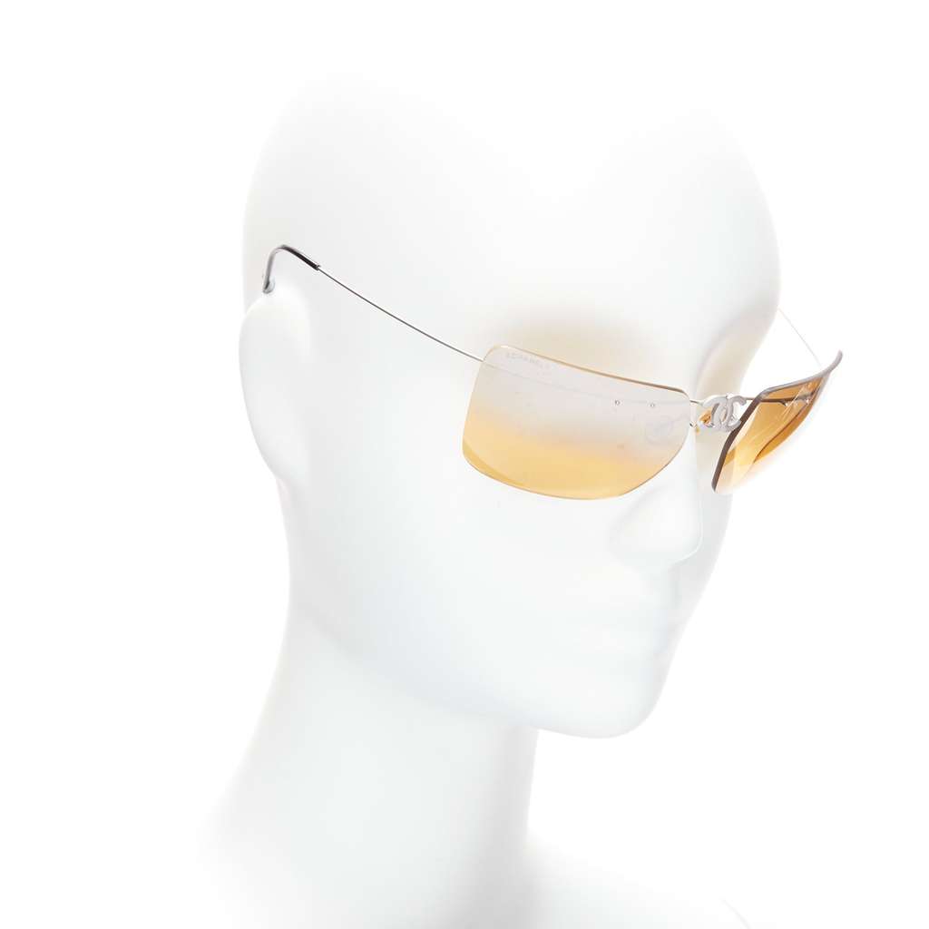 Chanel CC Cyber Sunglasses Yellow Metal Very good - Inside View