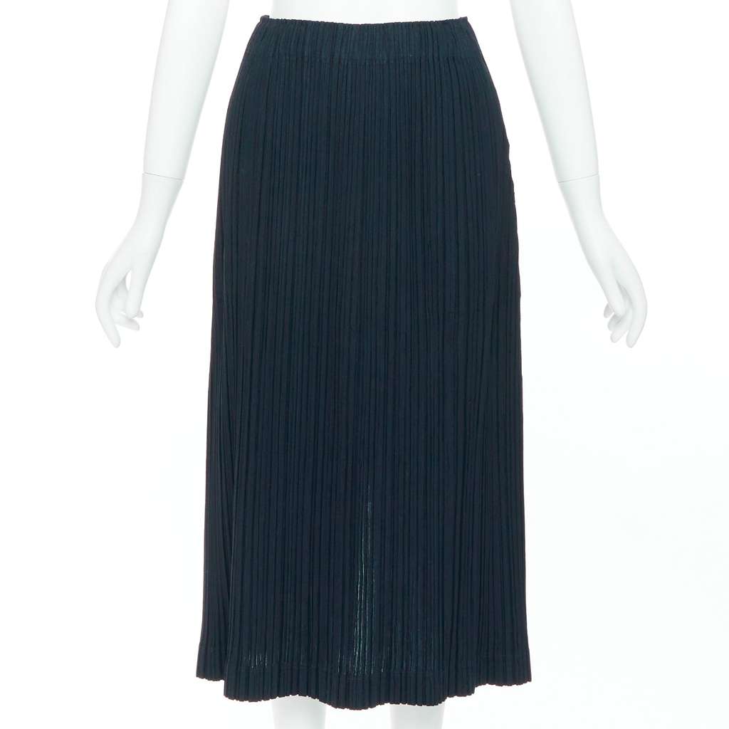 Issey Miyake Pleated Wool Skirt Black Wool Very good - Front View