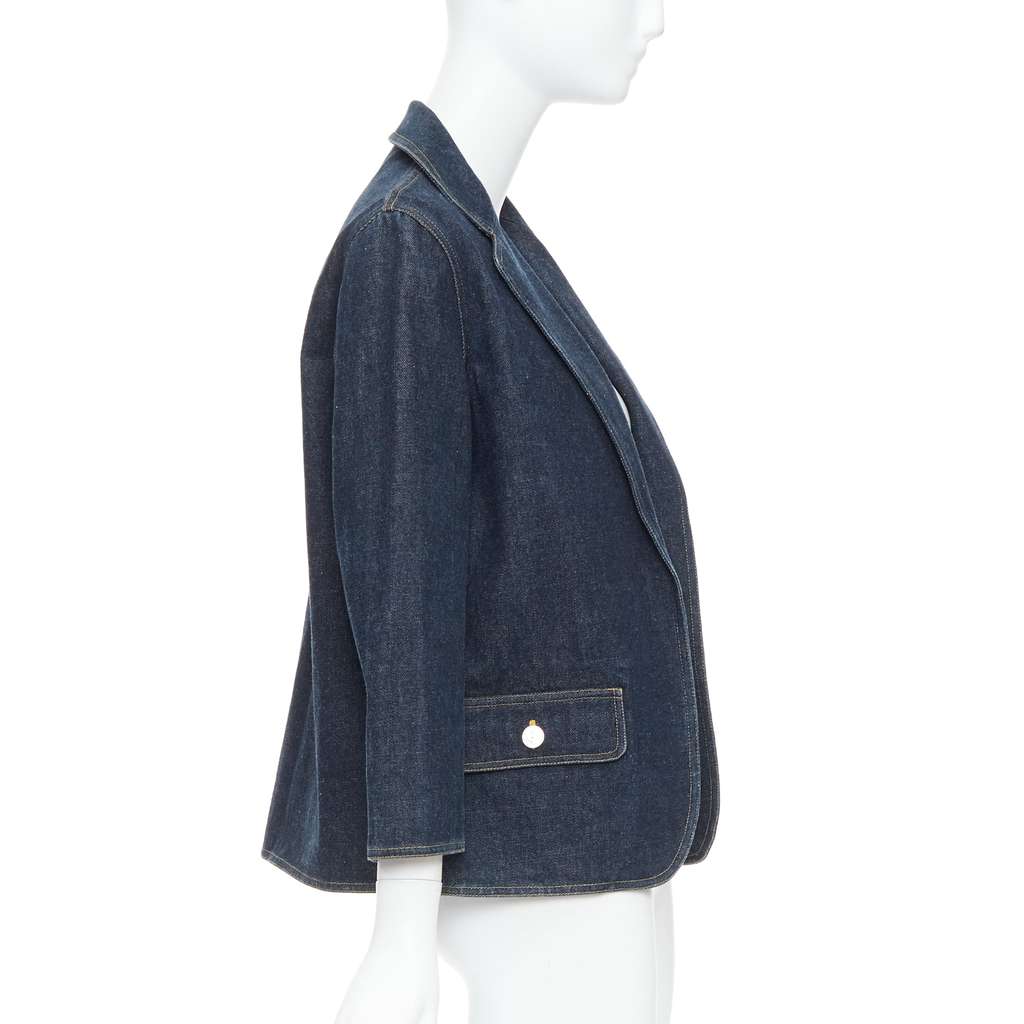 Chanel Indigo Denim Blazer Blue Very good condition - Model View