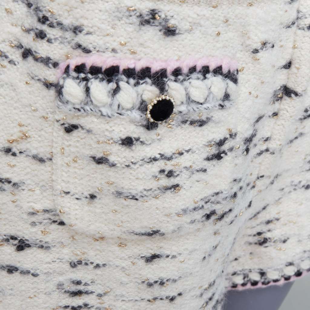 Chanel Tweed Knit Shorts Beige Wool Very good - Back View