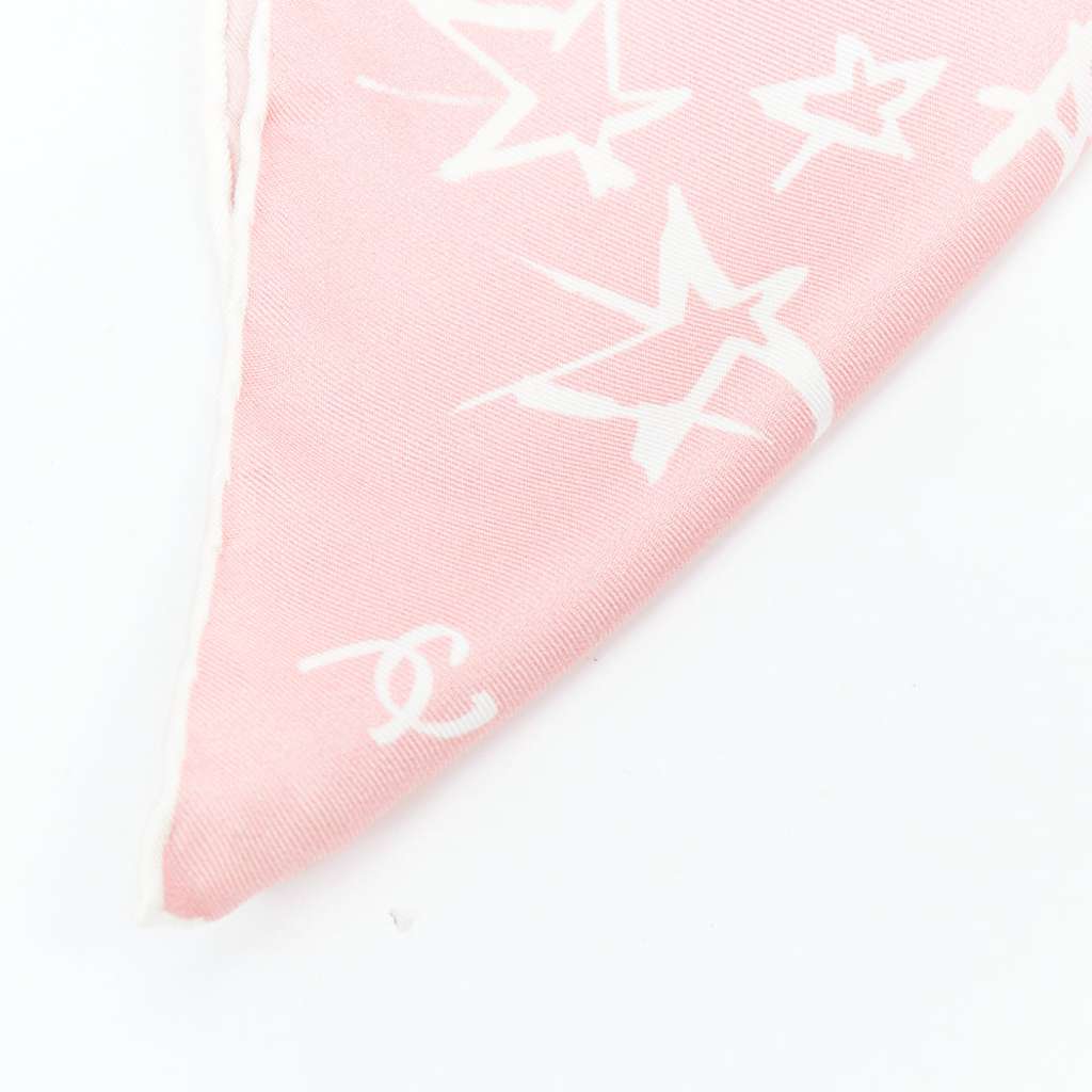 Chanel Silk Star Scrunchie Pink Very good - Inside View