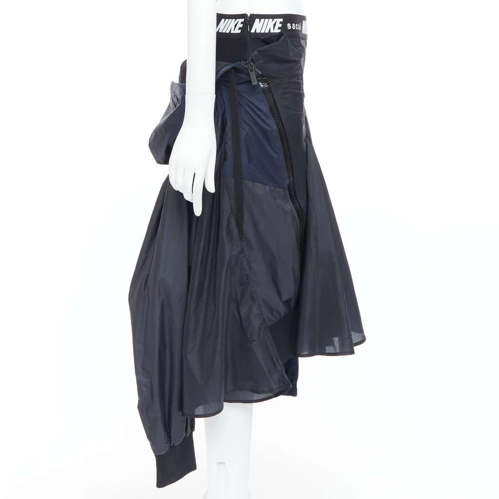 Sacai Windbreaker Skirt Black Polyester Never worn, with tag - Model View