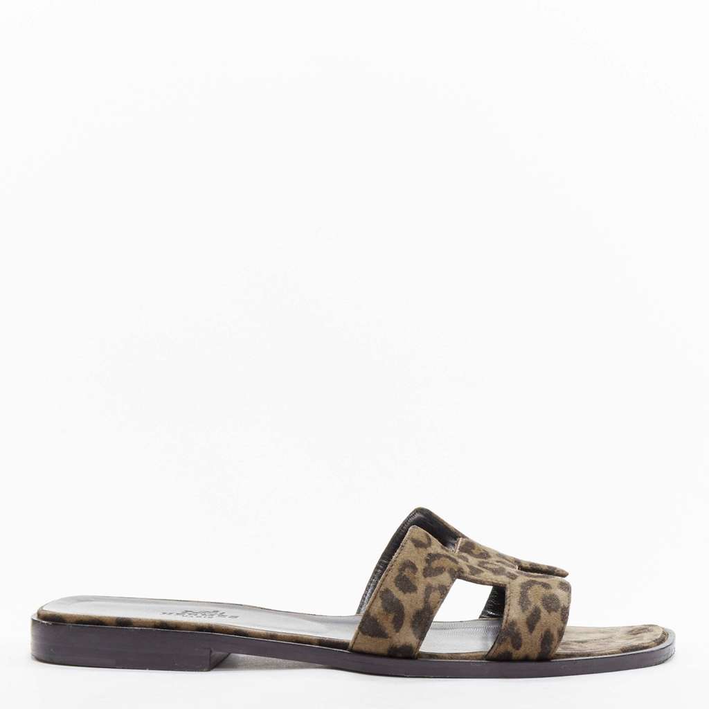 Hermès Leopard Print Sandals Brown Leather Good condition - Back View