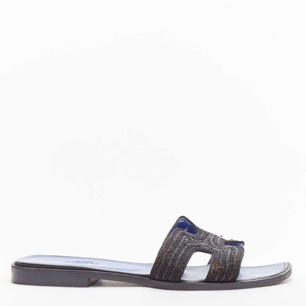 Hermès Beaded Insole Sandals Black Plastic Very good condition - Back View