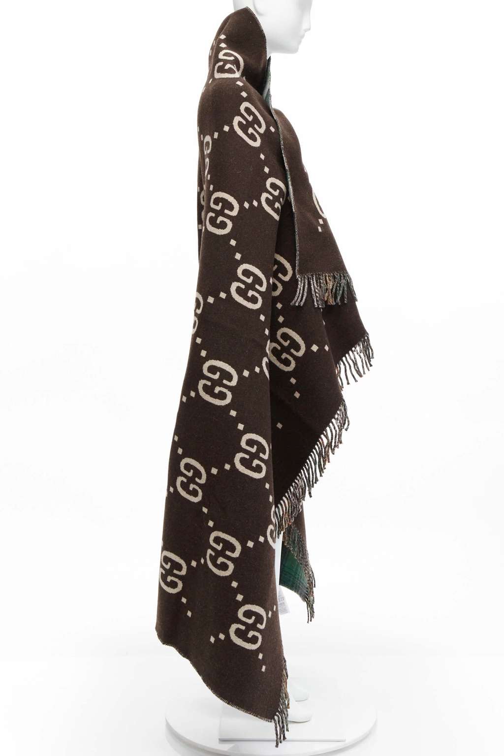 Gucci Plaid Blanket Scarf Green Wool Never worn - Model View