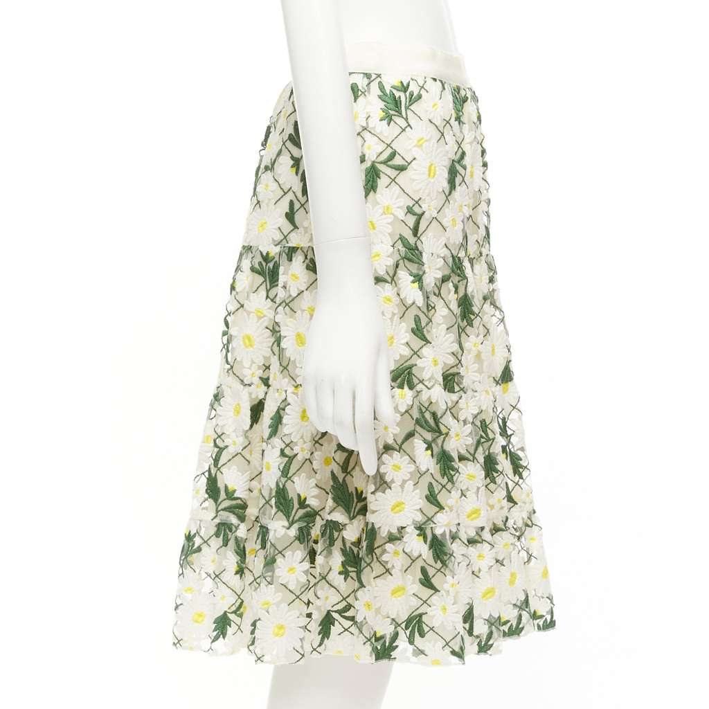 Giambattista Valli Daisy Embroidered Skirt White Cotton Never worn - Model View