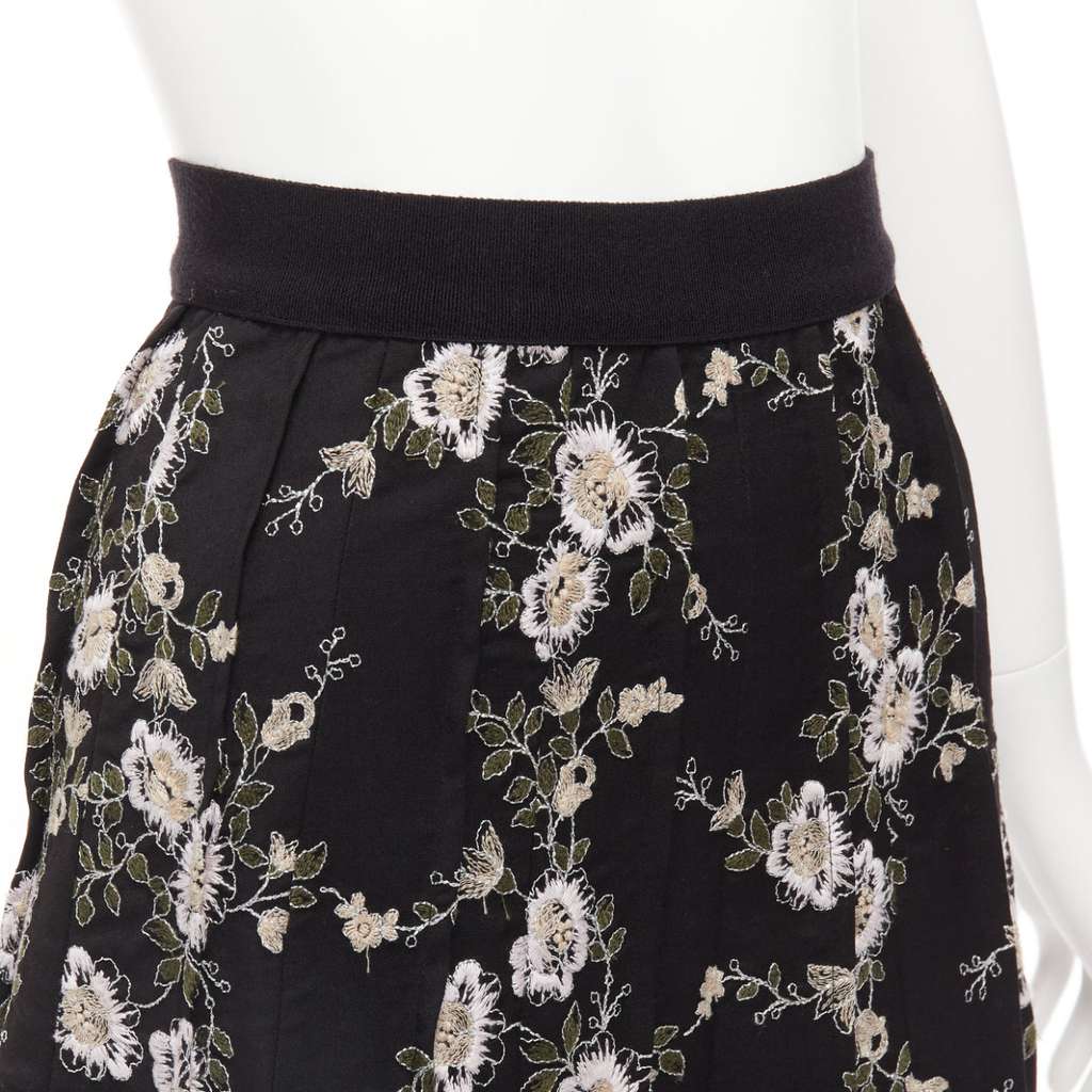Giambattista Valli Floral Wool Skirt Black Wool Never worn - Back View