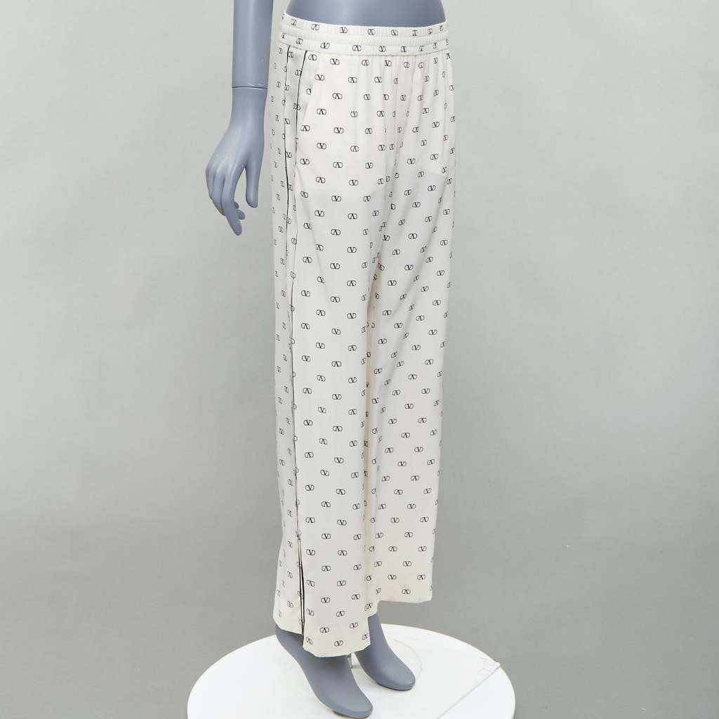 Valentino Garavani Trim Waist Pants Beige Silk Never worn - Inside View