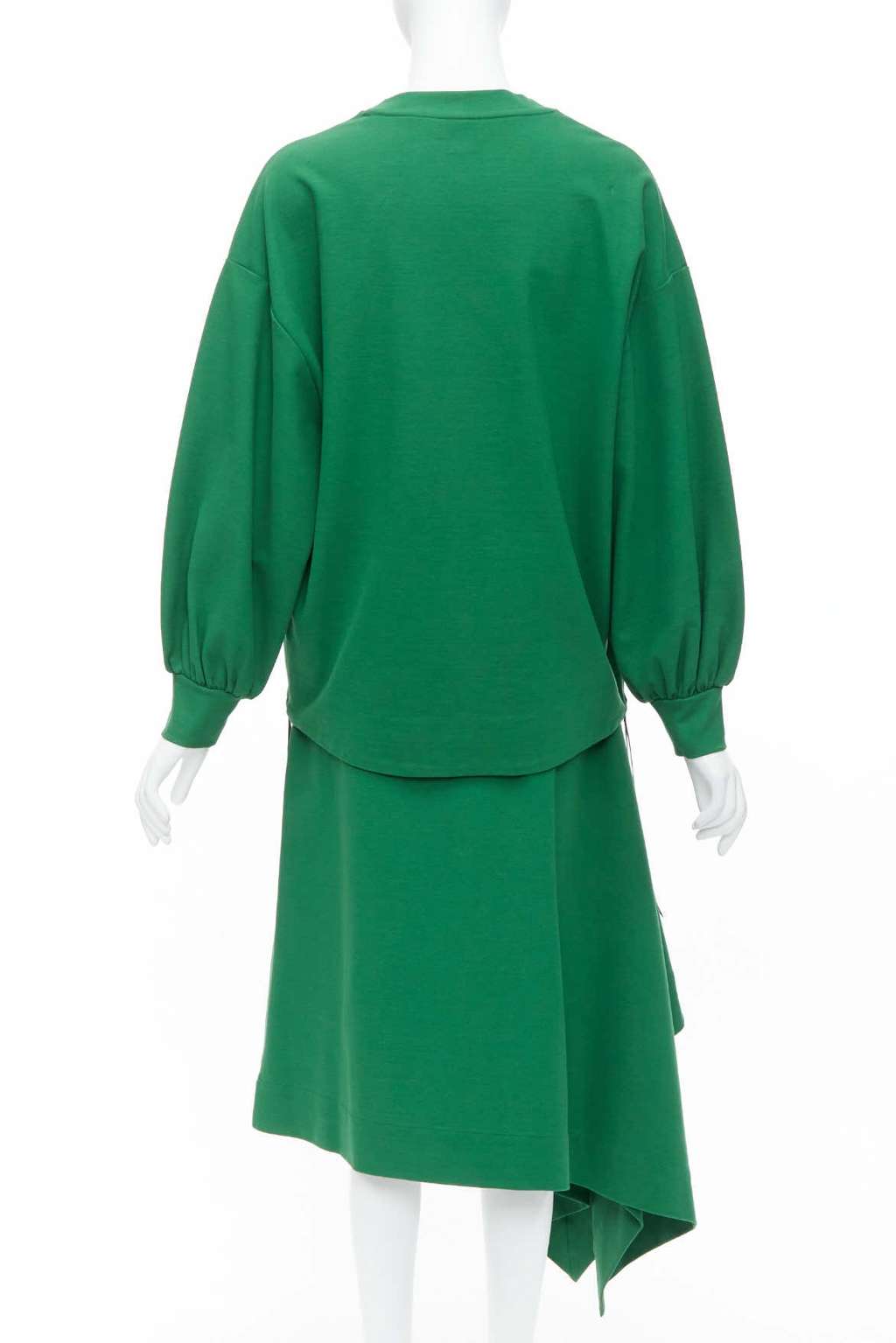Hyke Pullover Skirt Set Green Cotton Very good - Model View