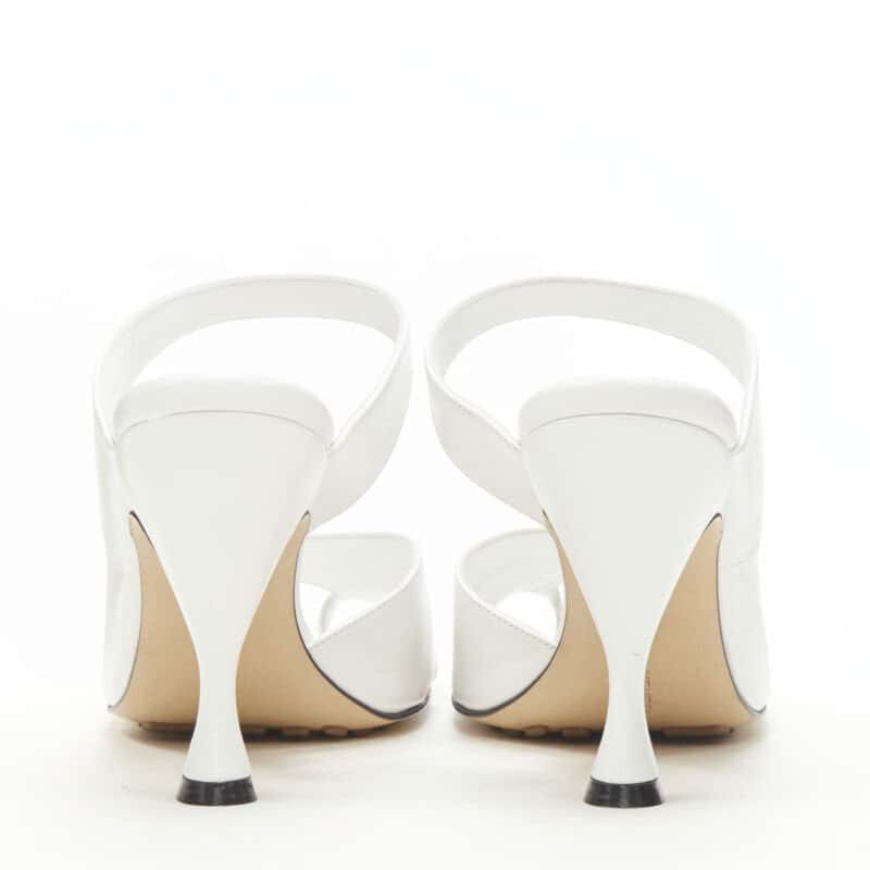Bottega Veneta Crunch Toe Sandals White Leather Very good - Box View