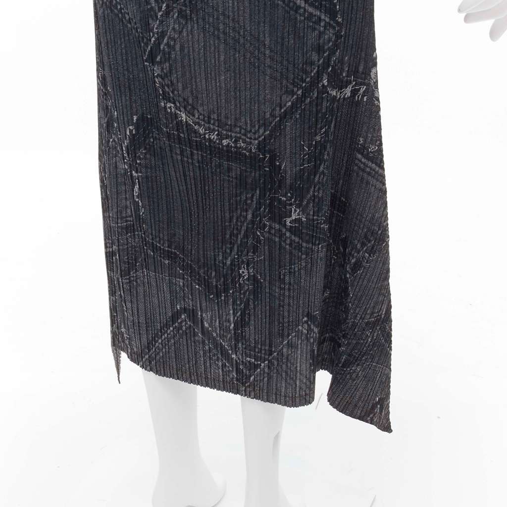 Issey Miyake Denim Pleated Skirt Blue Polyester Never worn - Back View