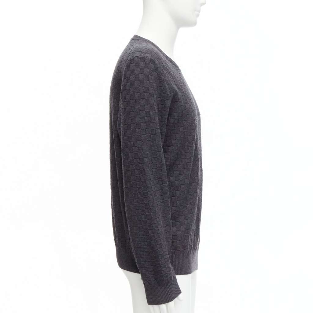 Louis Vuitton Checks Patch Sweater Grey Wool Never worn - Model View