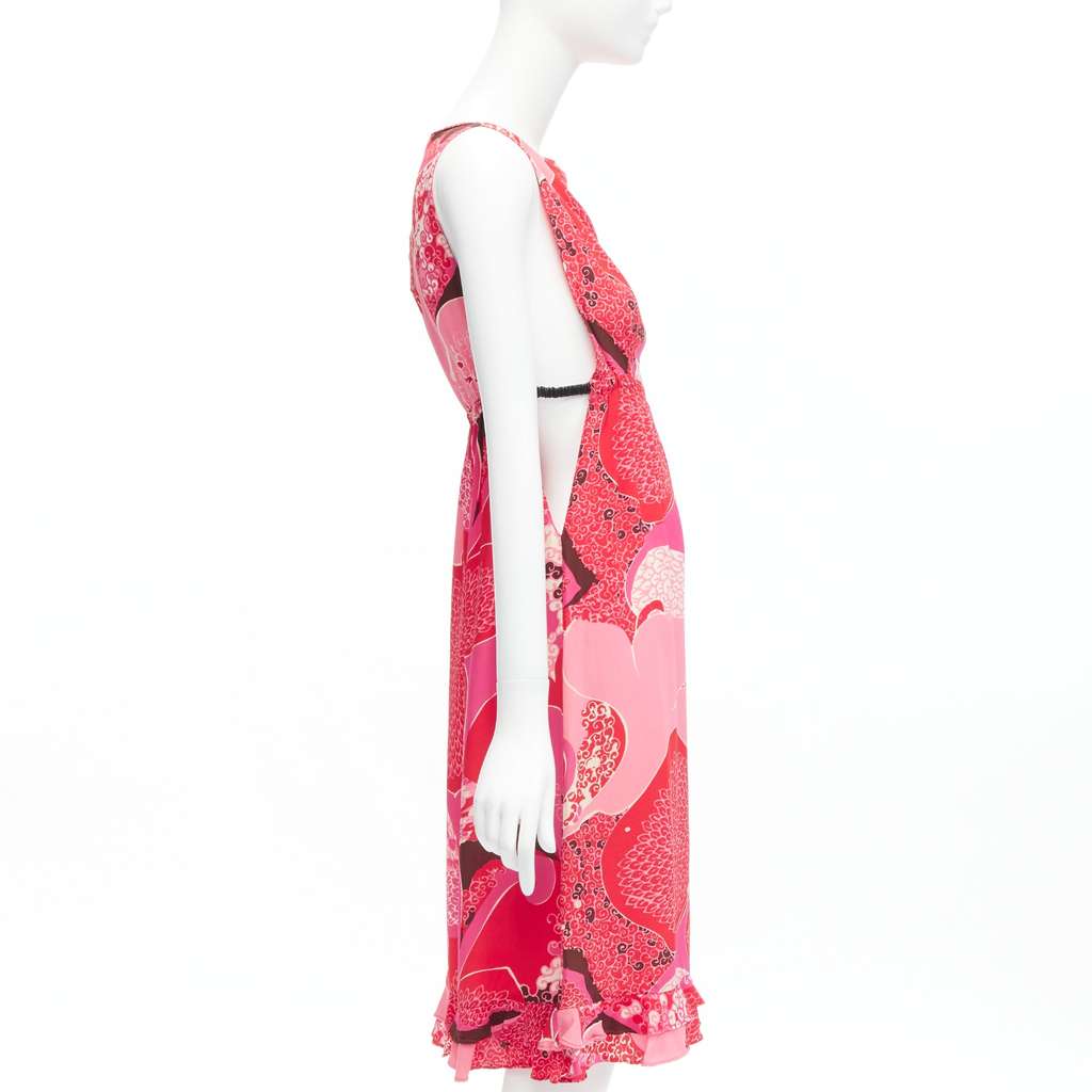 Gucci Floral Cutout Dress Red Silk Never worn - Model View