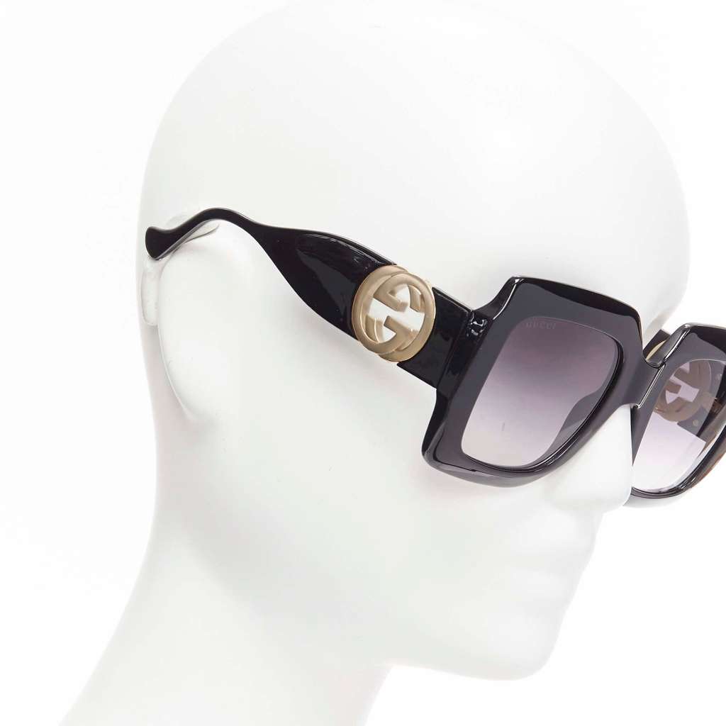 Gucci Gold Logo Glasses Black Very good - Front View