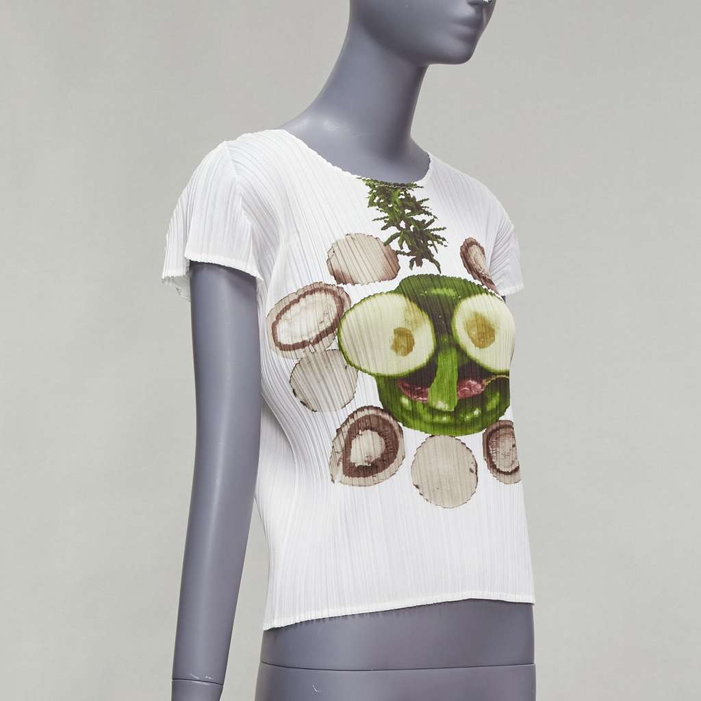 Issey Miyake Cucumber Print Top White Polyester Never worn - Inside View