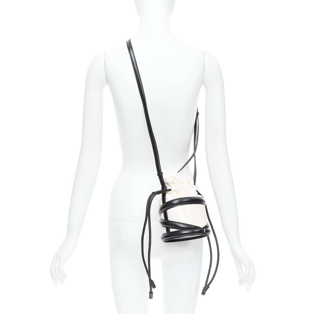 Alexander McQueen Soft Curve Black Leather Very good - Back View