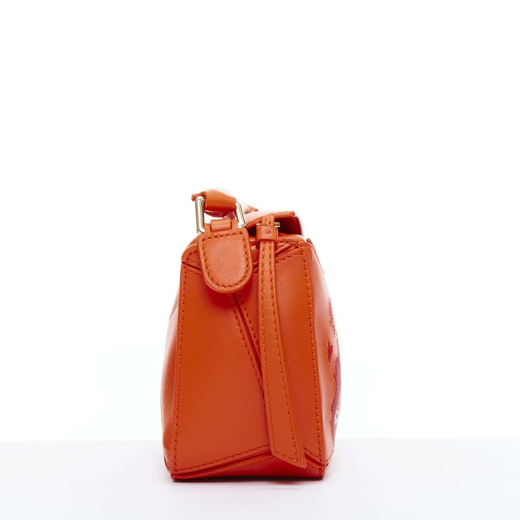 Loewe Puzzle Orange Leather Never worn - Model View