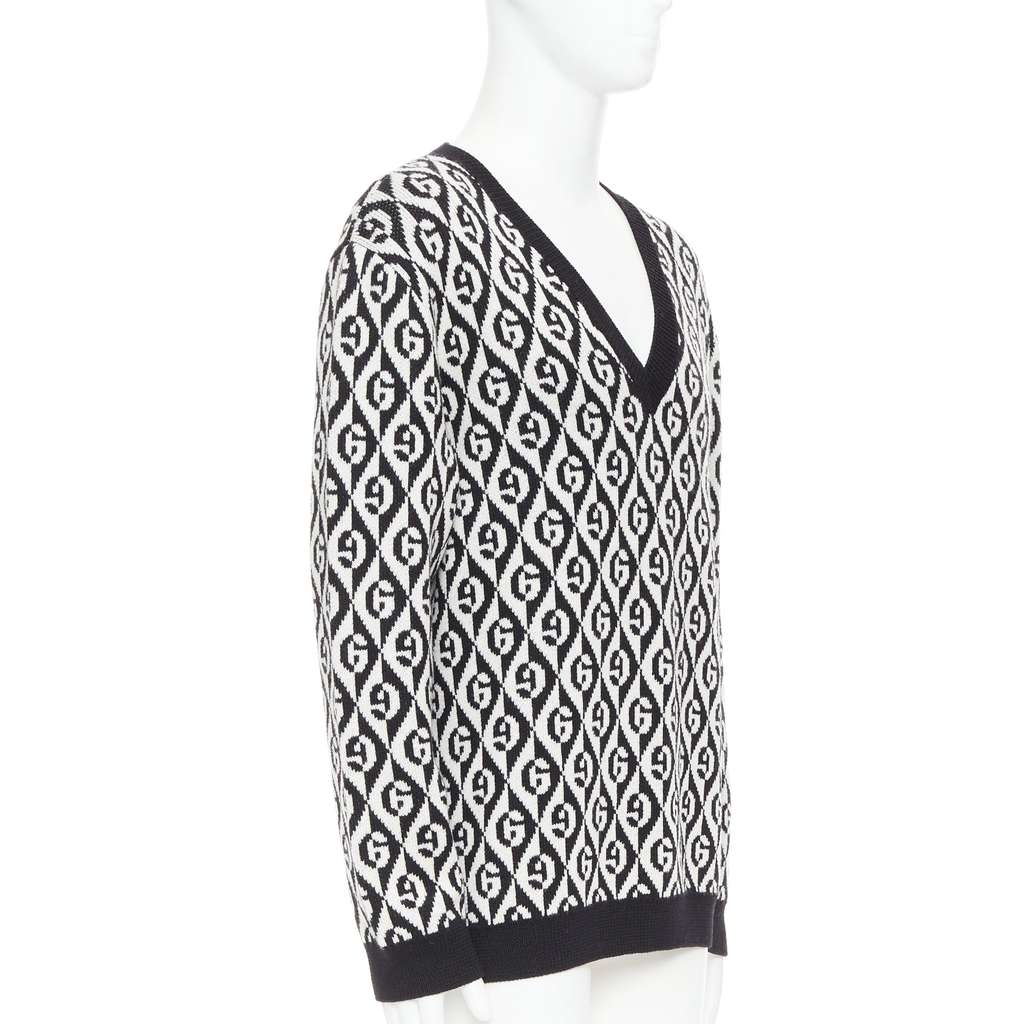 Gucci G Monogram Sweater Black Wool Never worn - Inside View