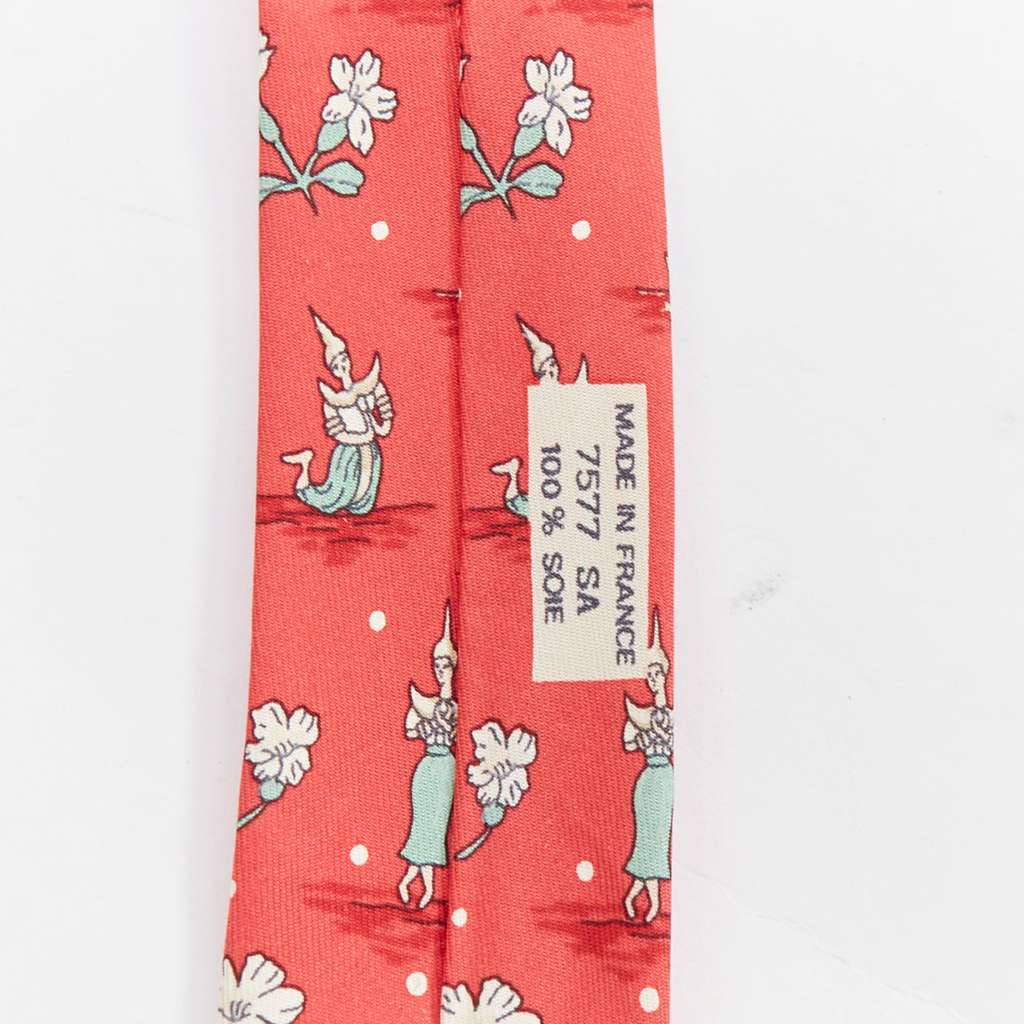 Hermès Thailand Pagoda Tie Red Silk Very good - Model View