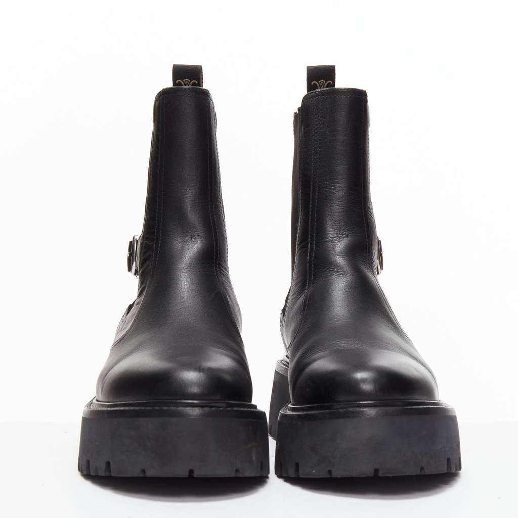 Celine Bulky Chelsea Black Leather Very good - Model View
