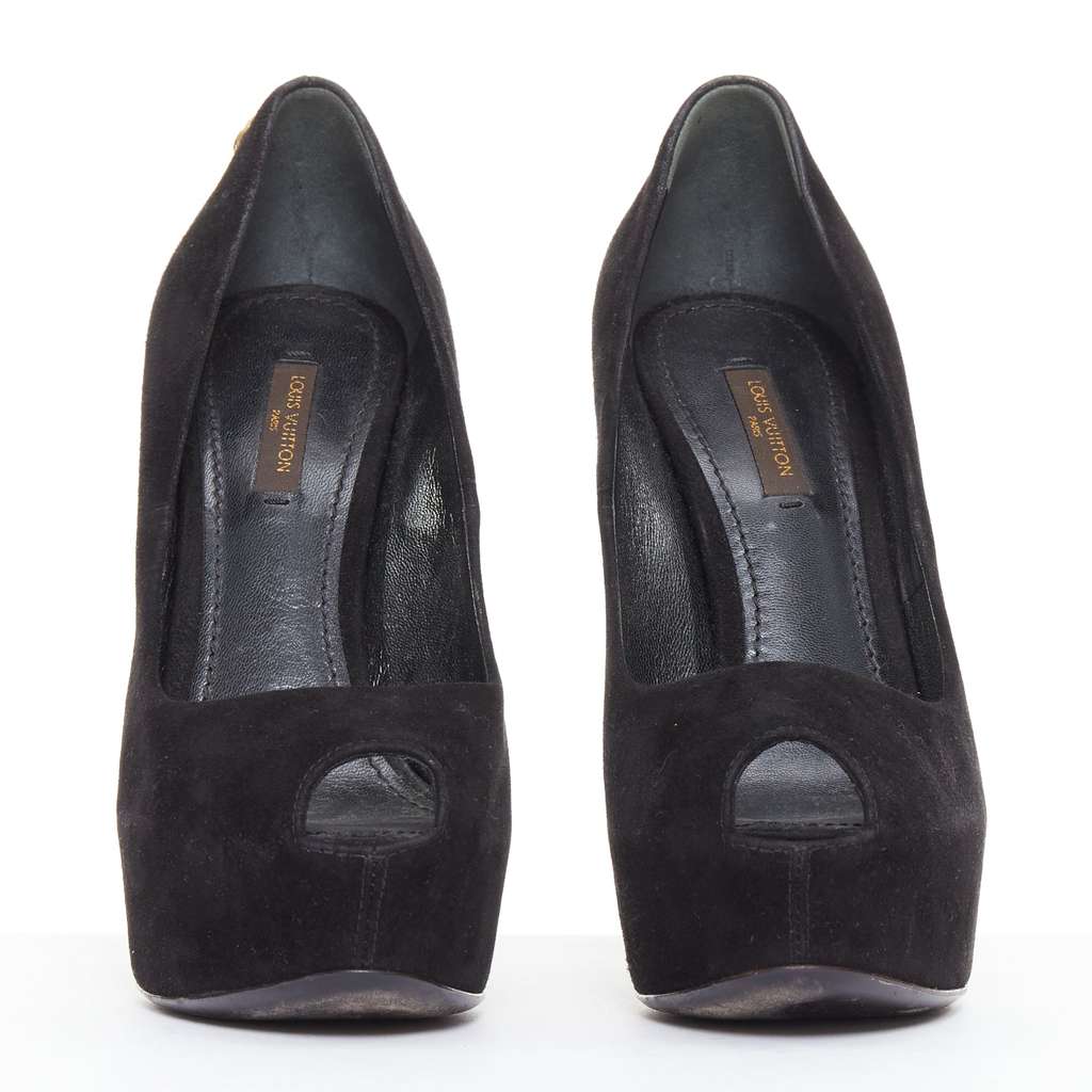 Louis Vuitton Oh Really Black Suede Good - Model View