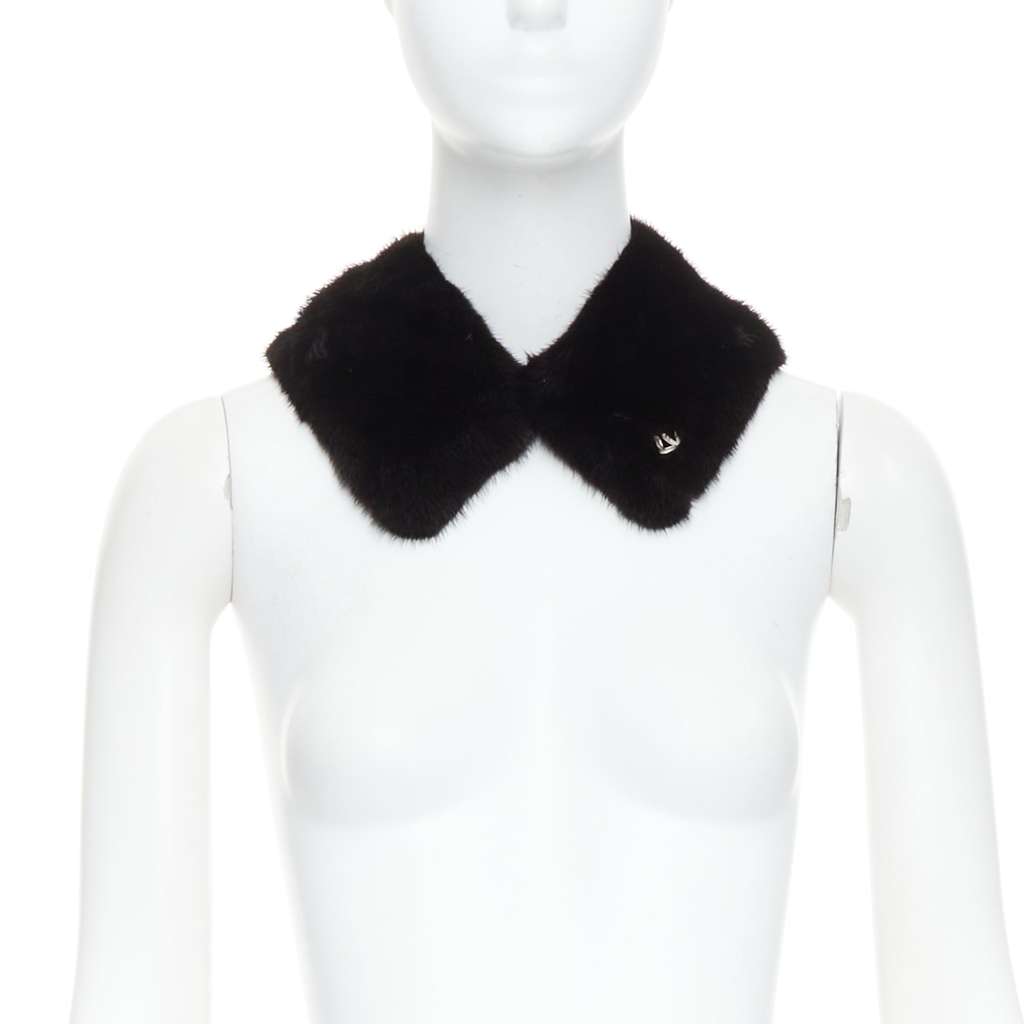 Louis Vuitton Mink Logo Scarf Brown Fur Very good condition - Front View