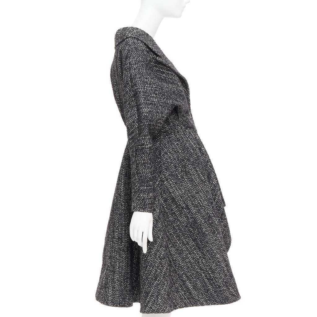 Unsigned Grey Tweed Swing Coat Black Wool Very good - Model View