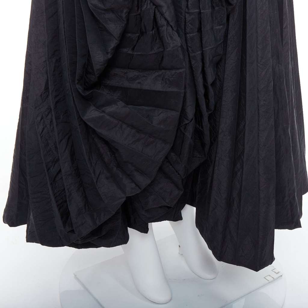 Unsigned Ellen Black Polyester Never worn - Back View