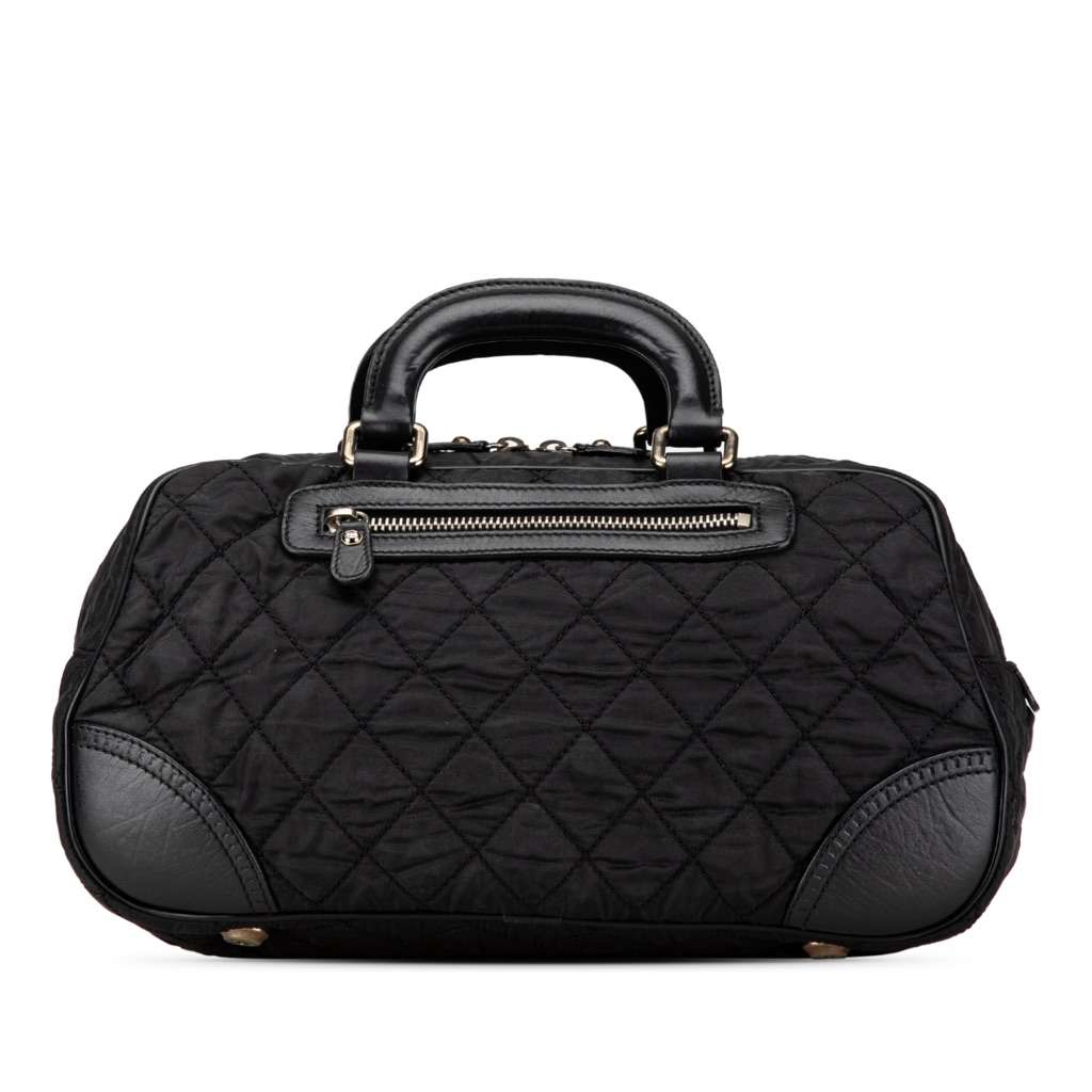 Chanel Paris New York Quilted Nylon Duffle Handbag Black Very good - Front View