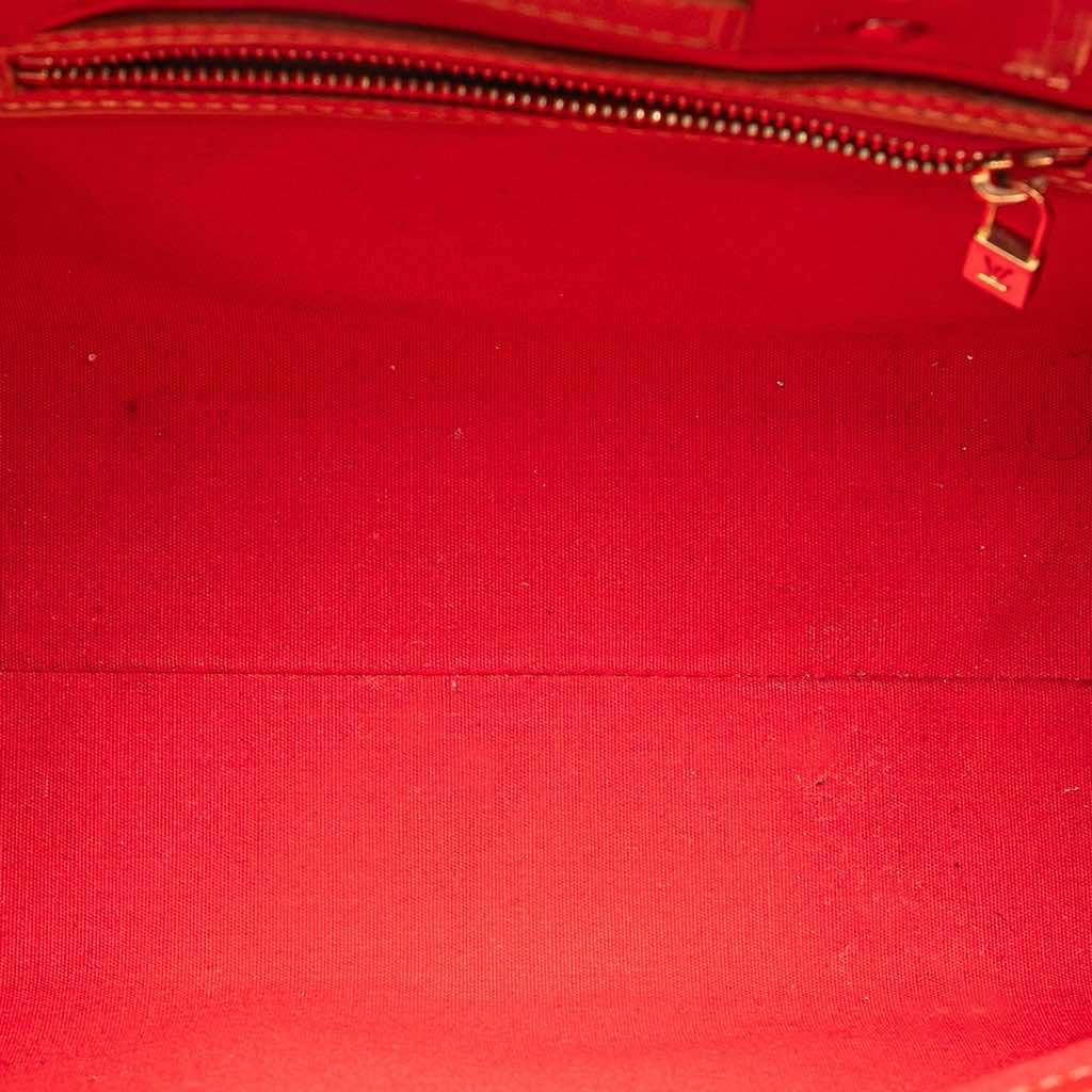 Louis Vuitton Monogram Vernis Reade PM Red Leather Good - Model View