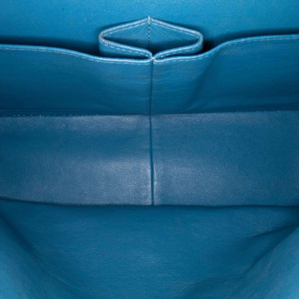 Chanel Jumbo Classic Caviar Double Flap Blue Leather Very good - Model View