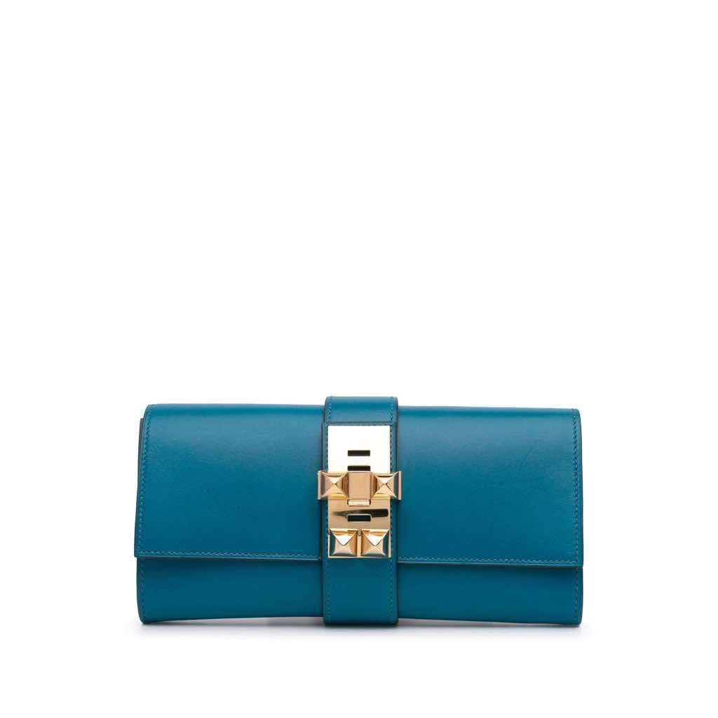 Hermès Tadelakt Medor Clutch 23 Blue Leather Good condition - Front View