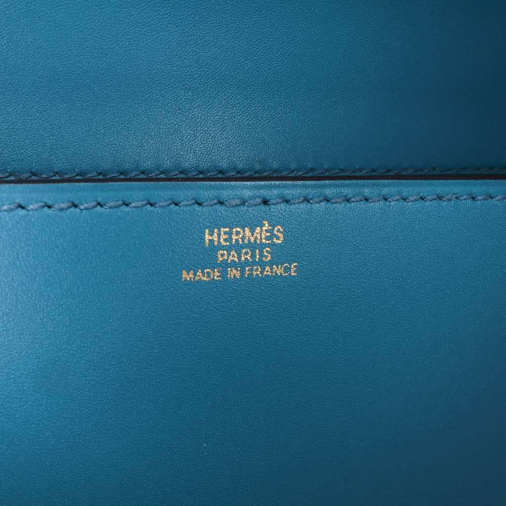 Hermès Tadelakt Medor Clutch 23 Blue Leather Good condition - Box View