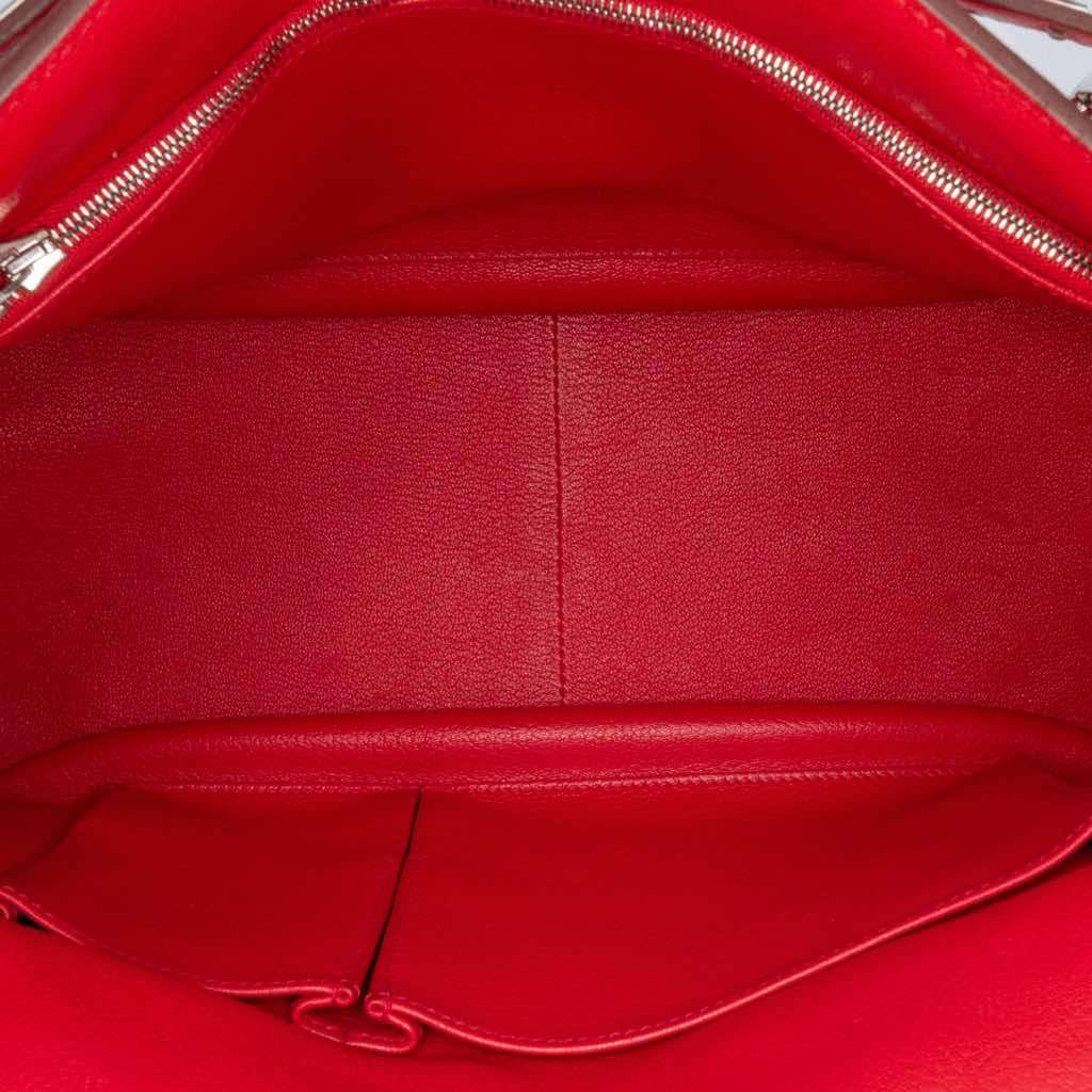 Hermès Clemence Jypsiere 31 Red Leather Good condition - Model View