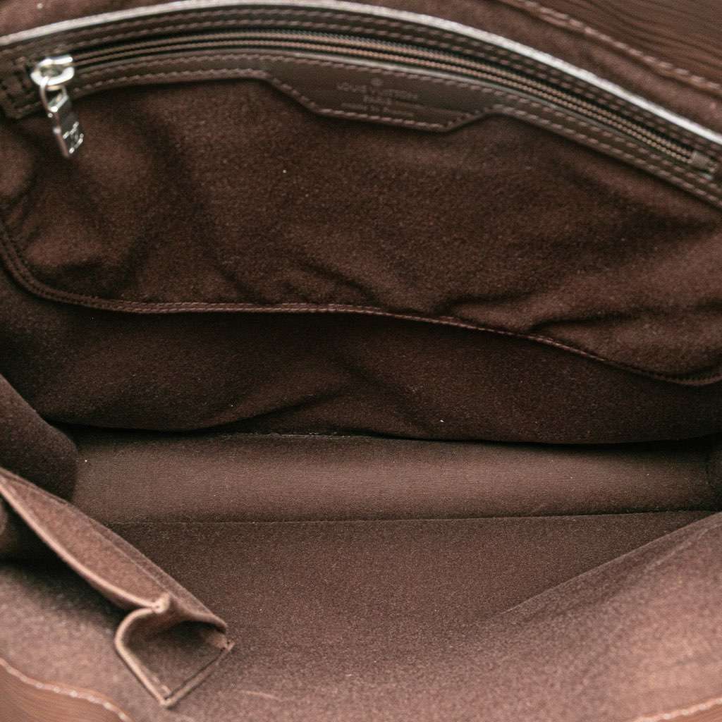 Louis Vuitton Epi Sac Plat GM Brown Leather Good - Model View