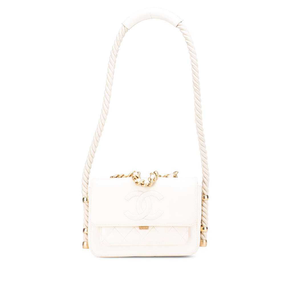 Chanel Crumpled Calfskin En Vogue Rope Flap White Leather Very good - Front View