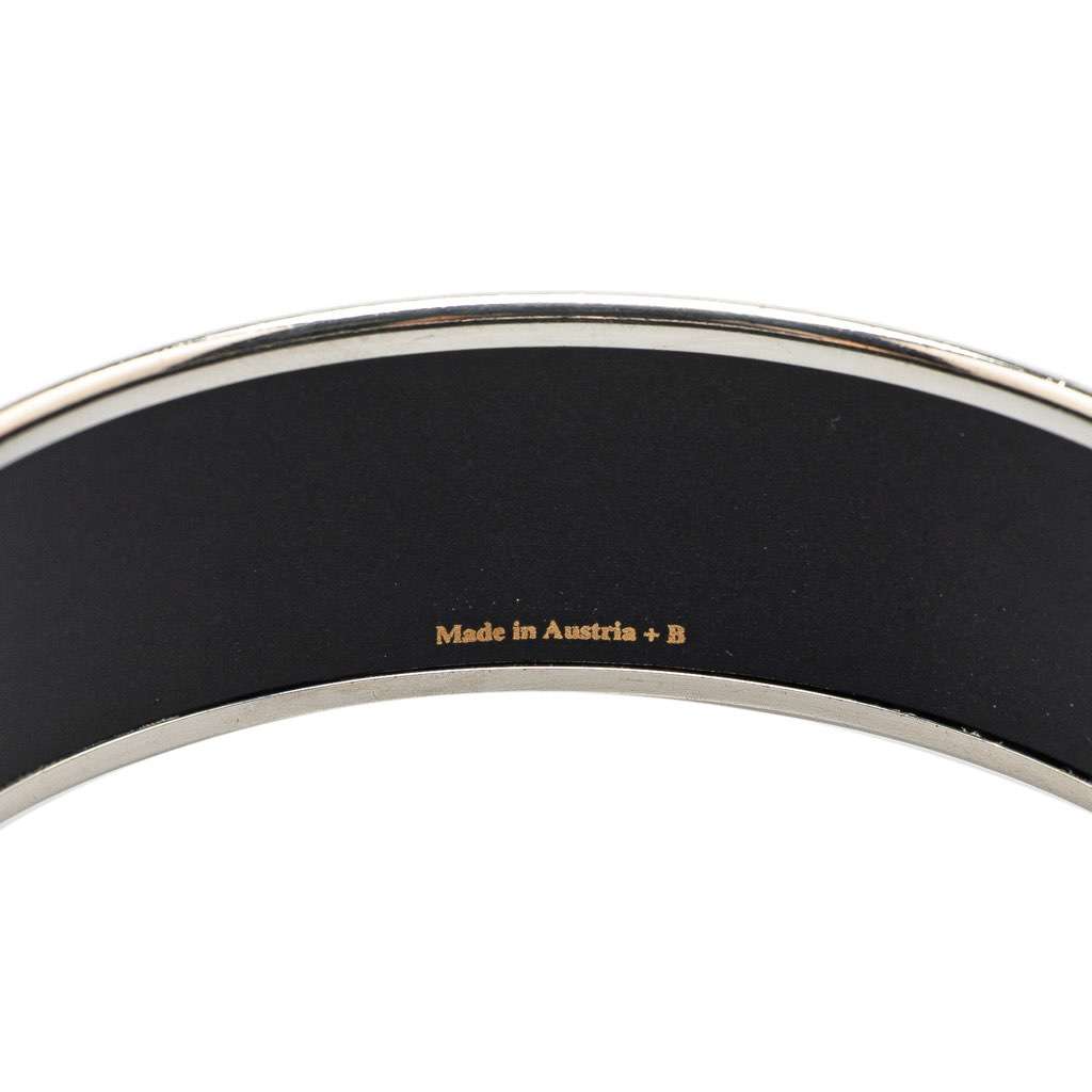Hermès Wide Carriage Enamel Bangle 65 White Good condition - Box View