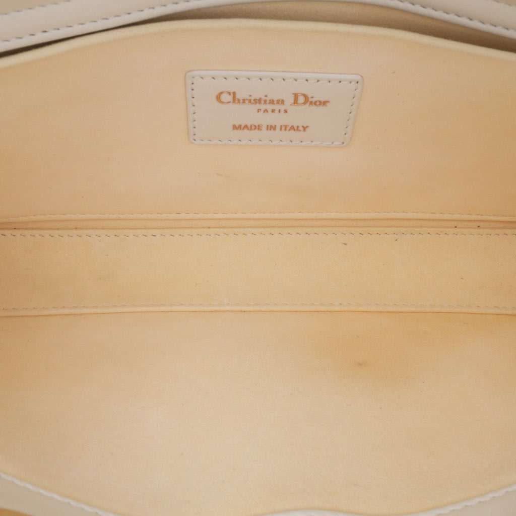 Dior Medium Technical Fabric Macrocannage Lady D Joy White Very good - Model View