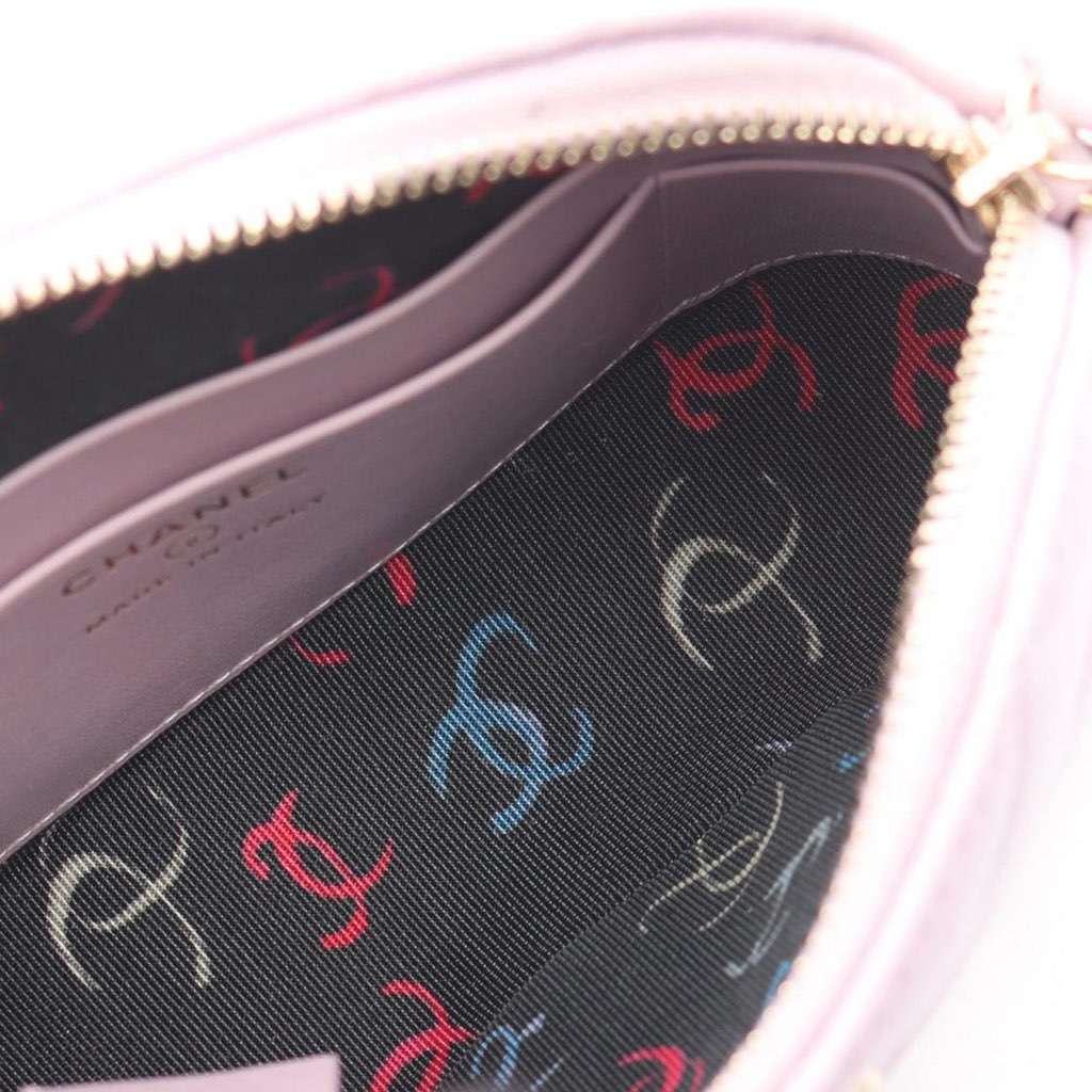 Chanel Quilted Caviar Classic Clutch With Chain Pink Leather Good condition - Inside View