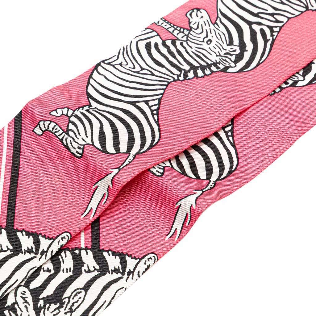 Hermès Les Zebres Silk Twilly Scarf Pink Silk Good condition - Model View
