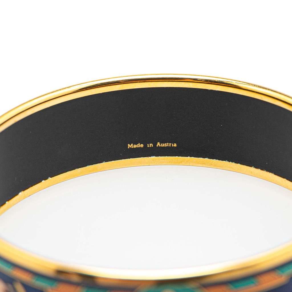 Hermès Wide Horse Carriage Enamel Bangle 62 Blue Good condition - Model View