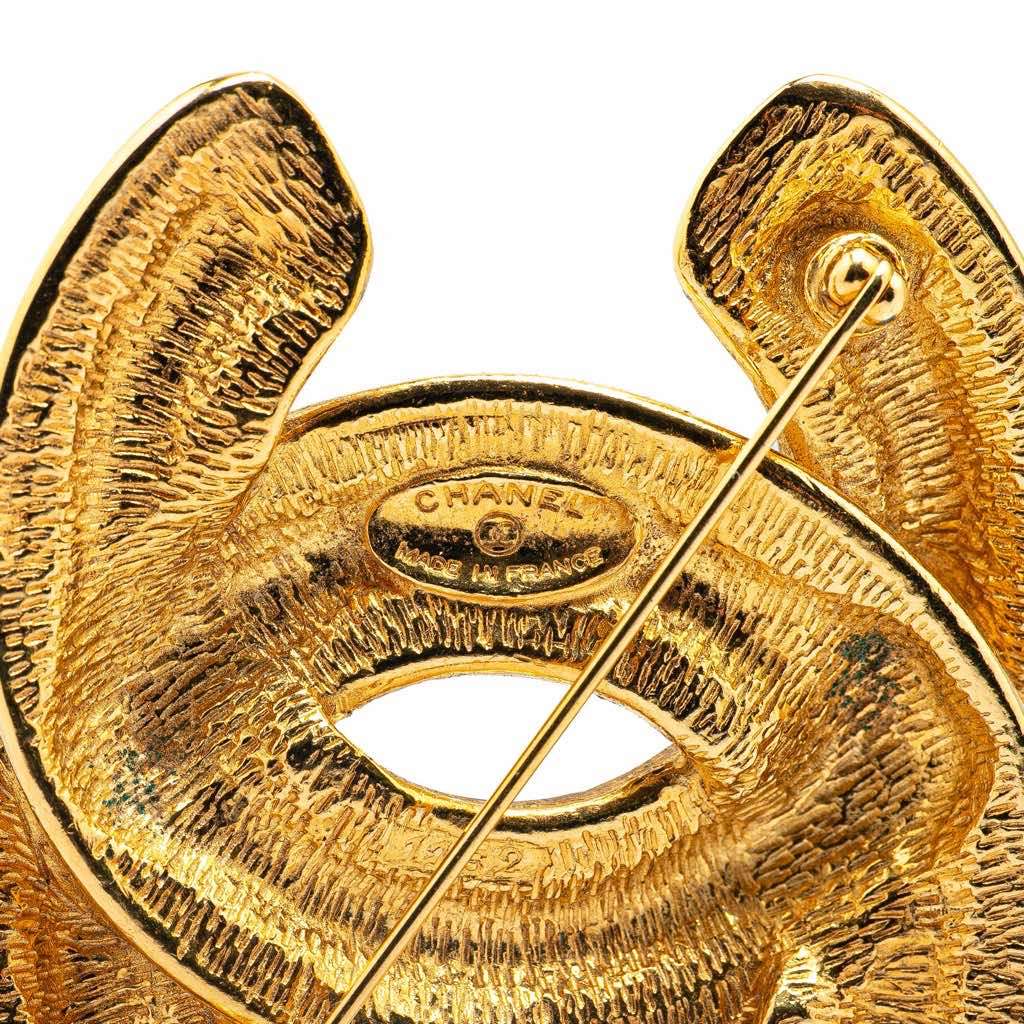 Chanel Gold Plated CC Quilted Brooch Gold Metal Good condition - Inside View