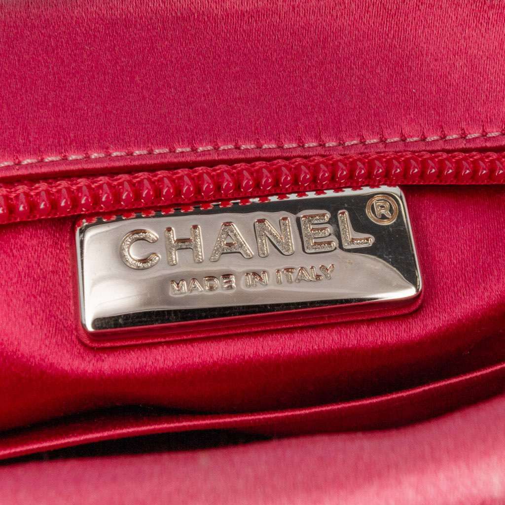 Chanel Satin Diamante Camellia Clutch with Chain Pink Satin Very good condition - Box View