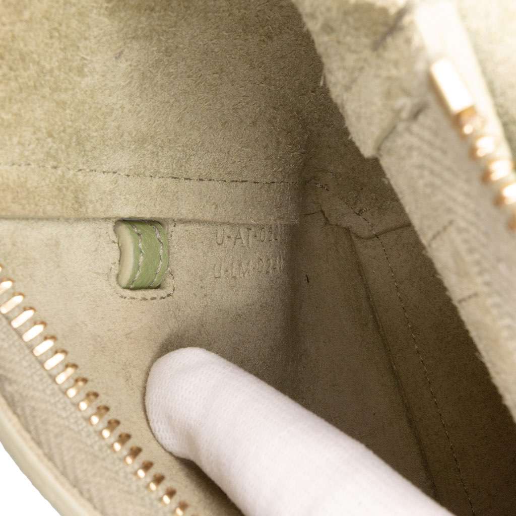 Celine Pico Grained Calfskin Belt Bag Green Leather Very good condition - Box View