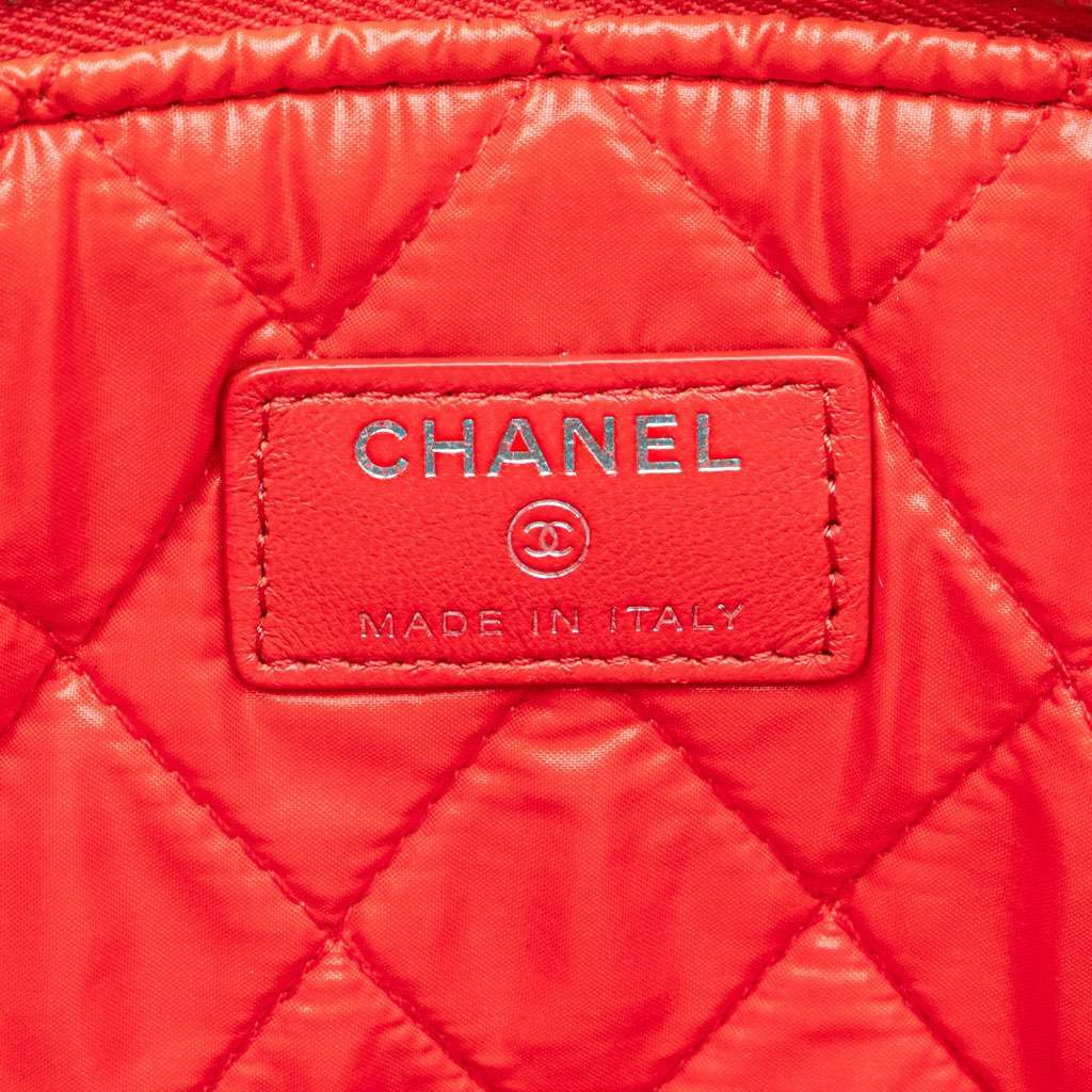 Chanel Large Quilted Lambskin O Case Clutch Red Leather Good - Box View