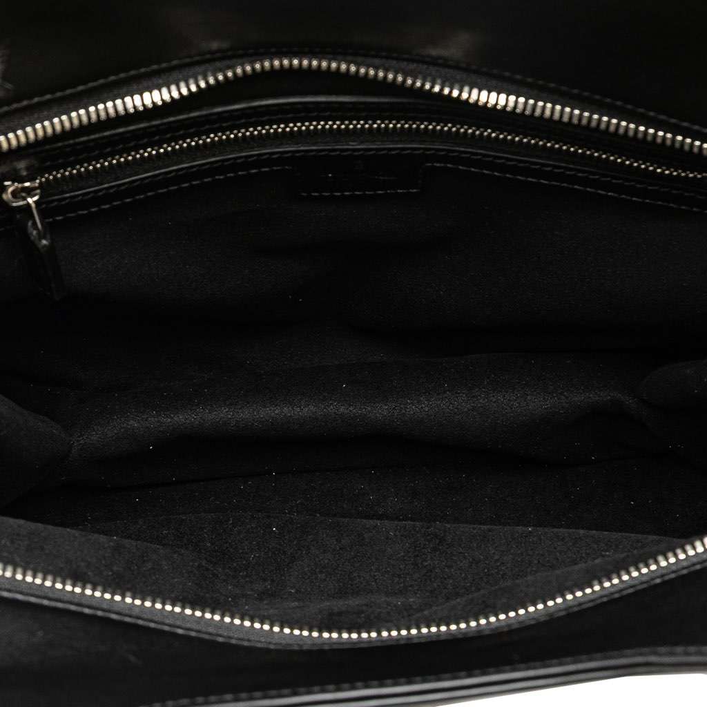Gucci Small Leather Petite GG Tote Black Leather Good - Model View